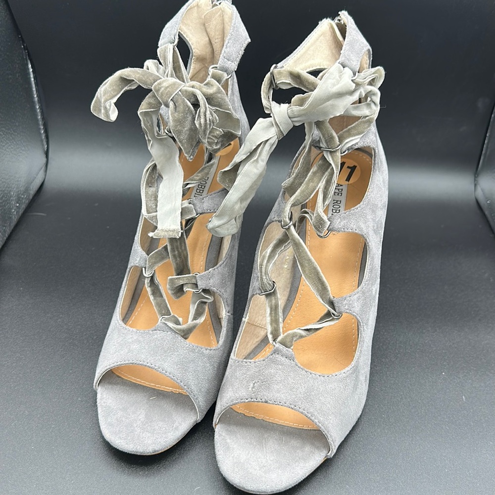 NWOT 5” lace up open toed heels